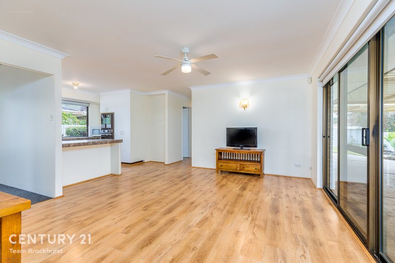 Photo - 20 Curlewis Street, Huntingdale WA 6110 - Image 10