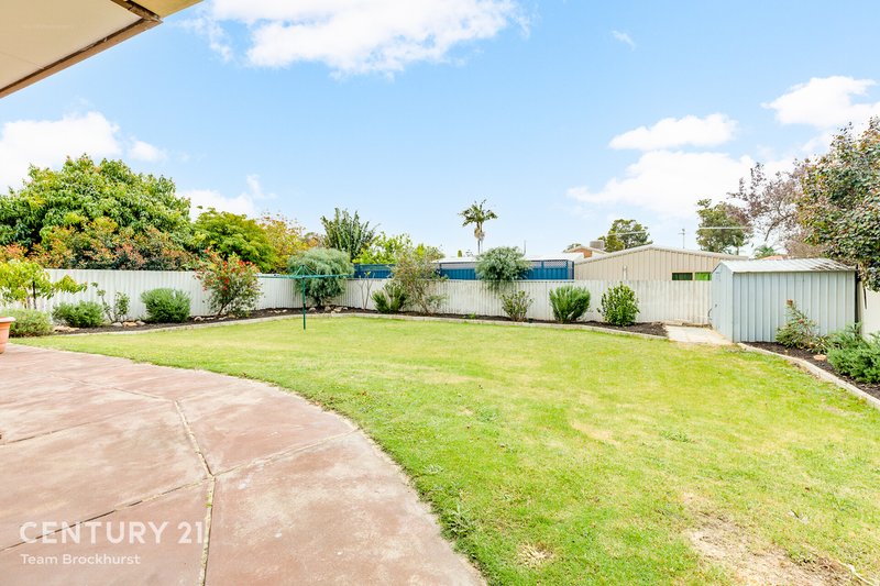 Photo - 20 Curlewis Street, Huntingdale WA 6110 - Image 24