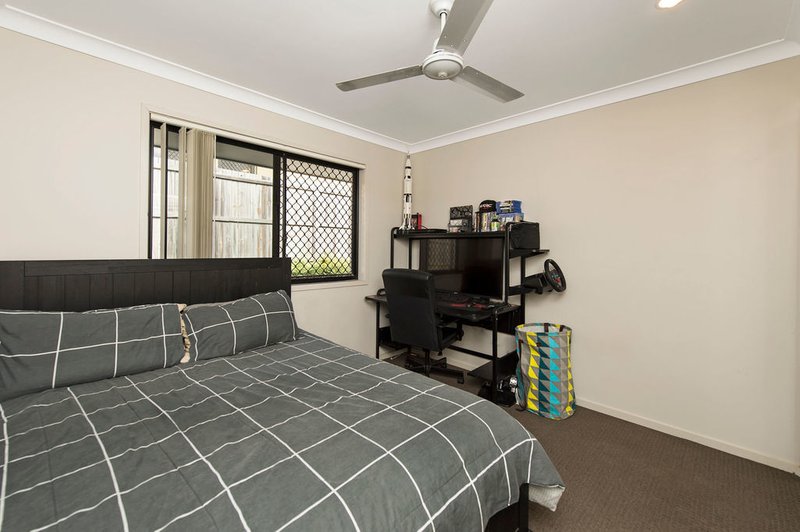 Photo - 20 Currawong Crescent, Upper Coomera QLD 4209 - Image 9