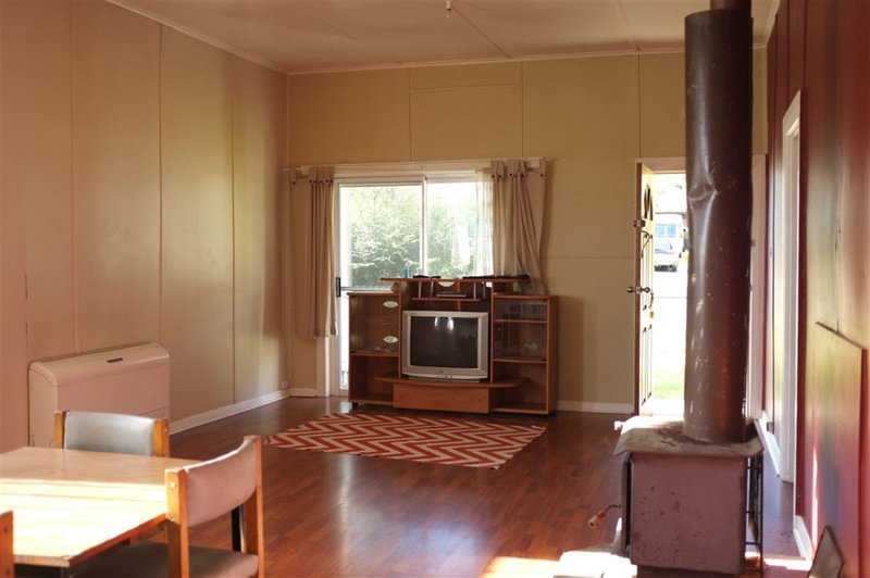 Photo - 20 Dalmeny Street, Rosebery TAS 7470 - Image 3