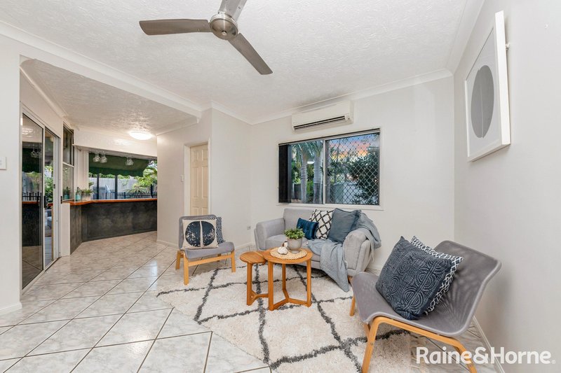 Photo - 20 Dalton Street, Wulguru QLD 4811 - Image 4