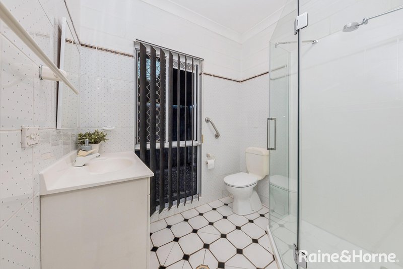 Photo - 20 Dalton Street, Wulguru QLD 4811 - Image 8