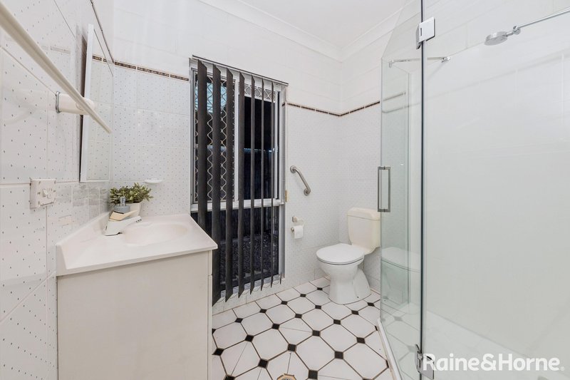 Photo - 20 Dalton Street, Wulguru QLD 4811 - Image 12