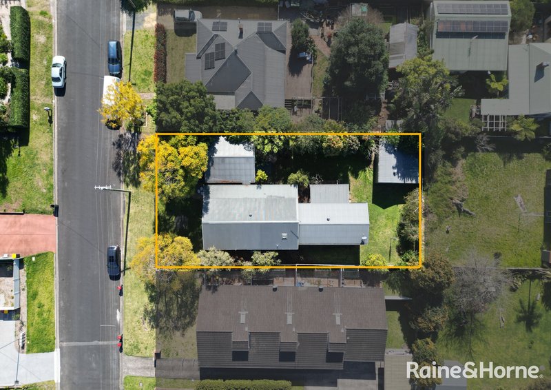 Photo - 20 Dalwah Street, Bomaderry NSW 2541 - Image 15