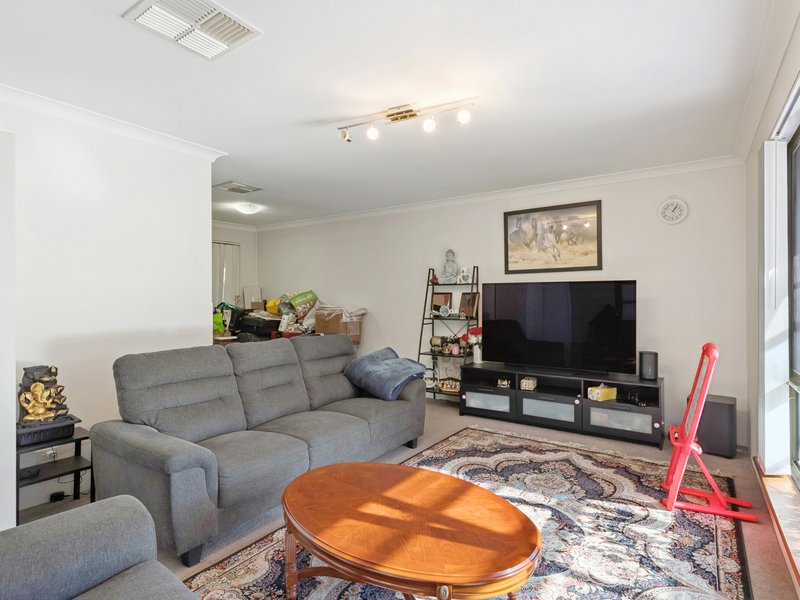 Photo - 20 Dartford Crescent, Marangaroo WA 6064 - Image 5