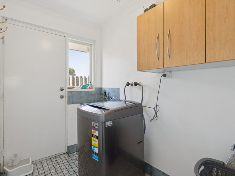 Photo - 20 Dartford Crescent, Marangaroo WA 6064 - Image 13