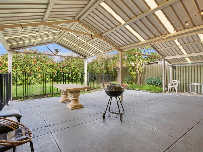 Photo - 20 Dartford Crescent, Marangaroo WA 6064 - Image 21