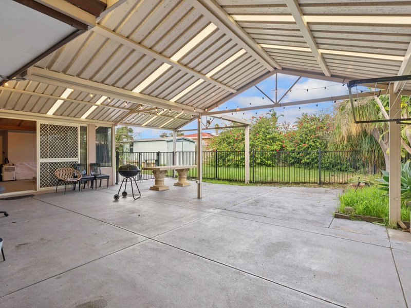 Photo - 20 Dartford Crescent, Marangaroo WA 6064 - Image 22