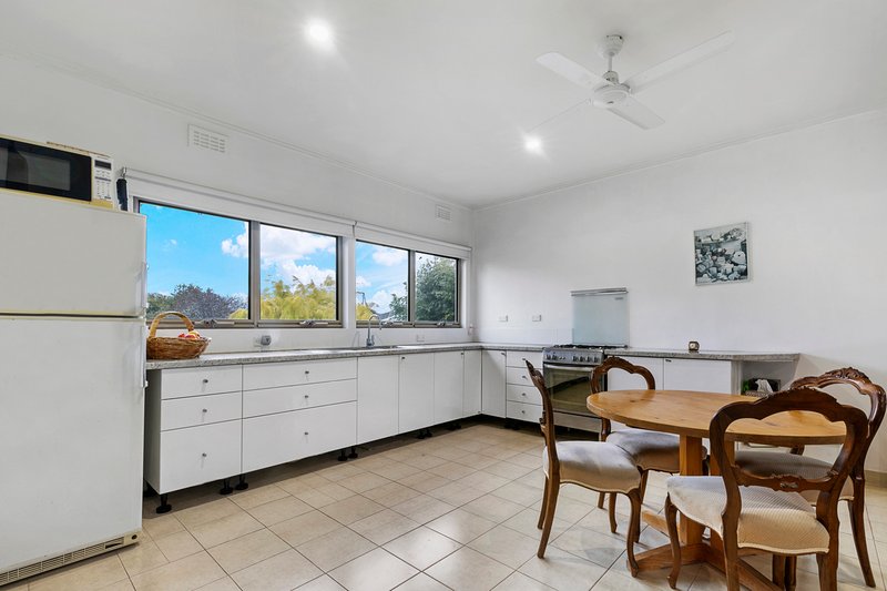 Photo - 20 David Street, Noble Park VIC 3174 - Image 6