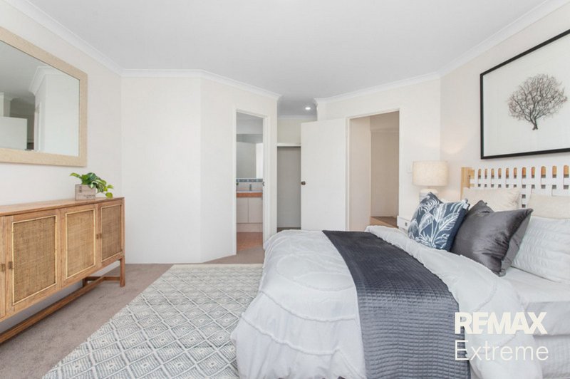 Photo - 20 De Crillon Way, Currambine WA 6028 - Image 5