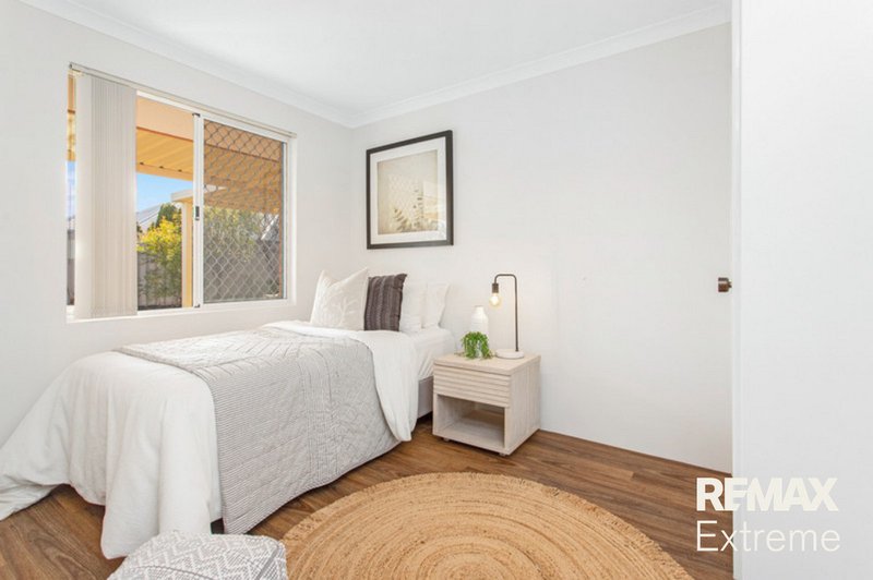 Photo - 20 De Crillon Way, Currambine WA 6028 - Image 11