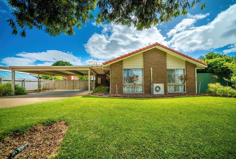 Photo - 20 De Garis Drive, Mildura VIC 3500 - Image 2