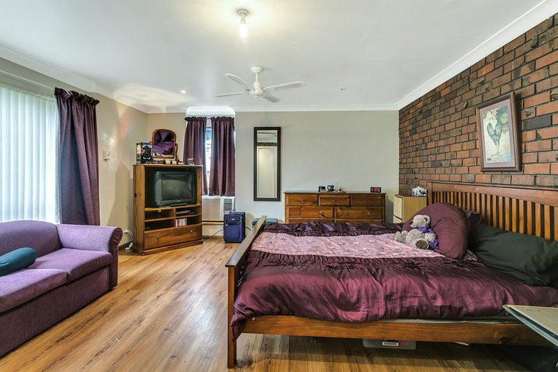 Photo - 20 Deakin Avenue, Hope Valley SA 5090 - Image 6