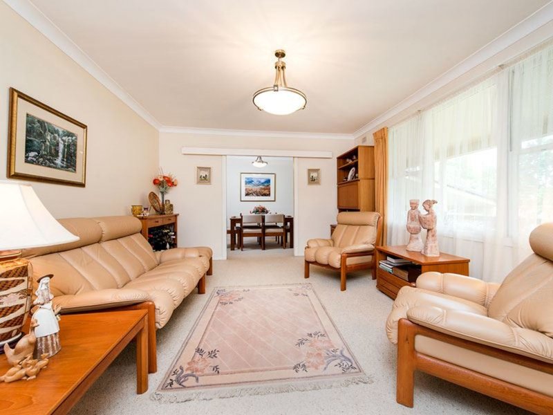 Photo - 20 Delaigh Avenue, Baulkham Hills NSW 2153 - Image 2