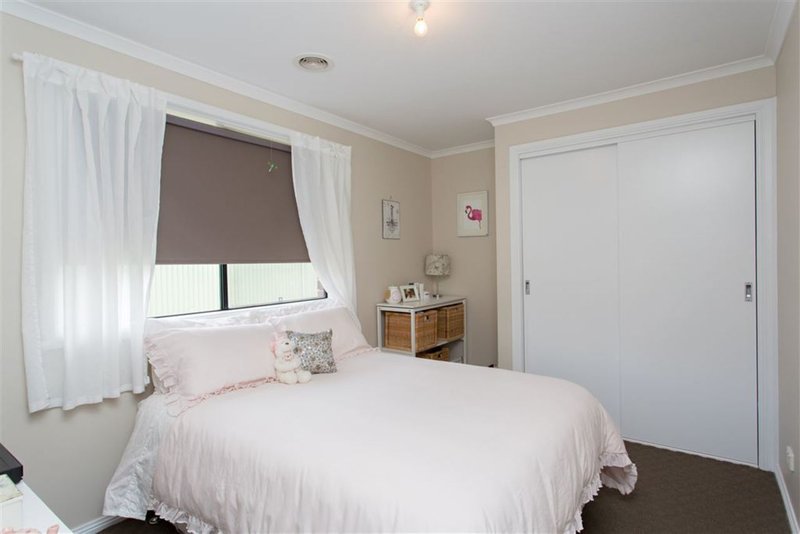 Photo - 20 Delaney Drive, Miners Rest VIC 3352 - Image 11