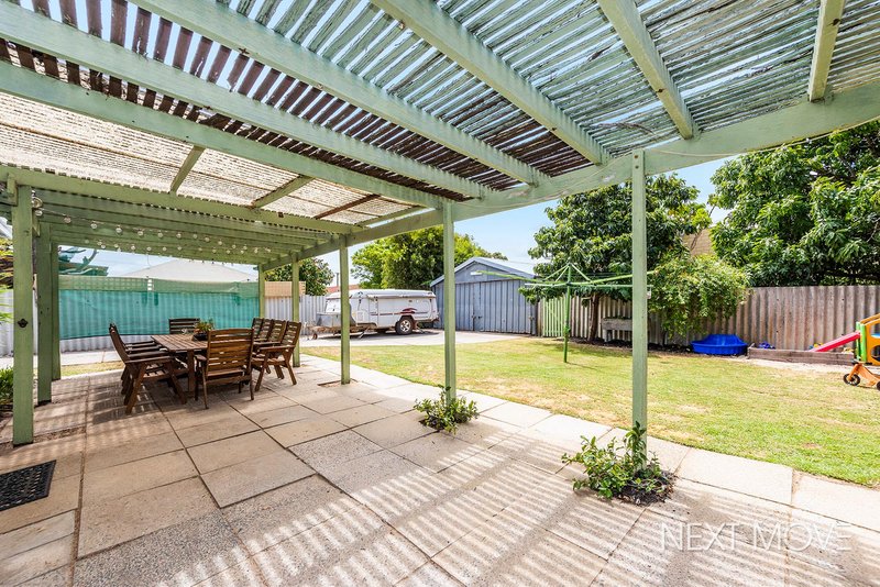 Photo - 20 Denien Street, Willagee WA 6156 - Image 22