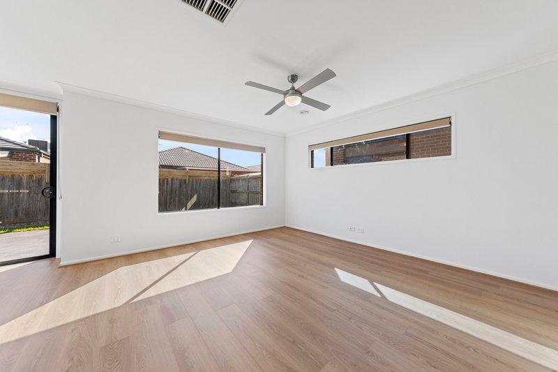 Photo - 20 Denton Drive, Officer VIC 3809 - Image 11