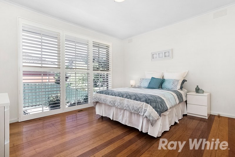 Photo - 20 Dion Road, Glen Waverley VIC 3150 - Image 8