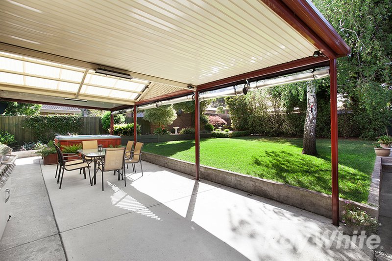 Photo - 20 Dion Road, Glen Waverley VIC 3150 - Image 10