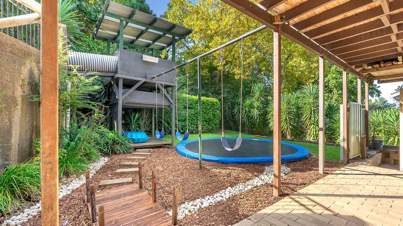 Photo - 20 Don Street, Kurrajong Heights NSW 2758 - Image 2