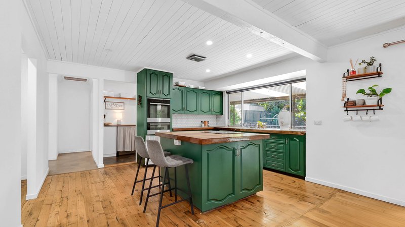 Photo - 20 Don Street, Kurrajong Heights NSW 2758 - Image 4