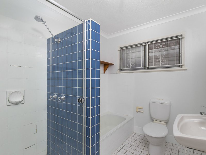 Photo - 20 Donfern Street, Mount Gravatt QLD 4122 - Image 8