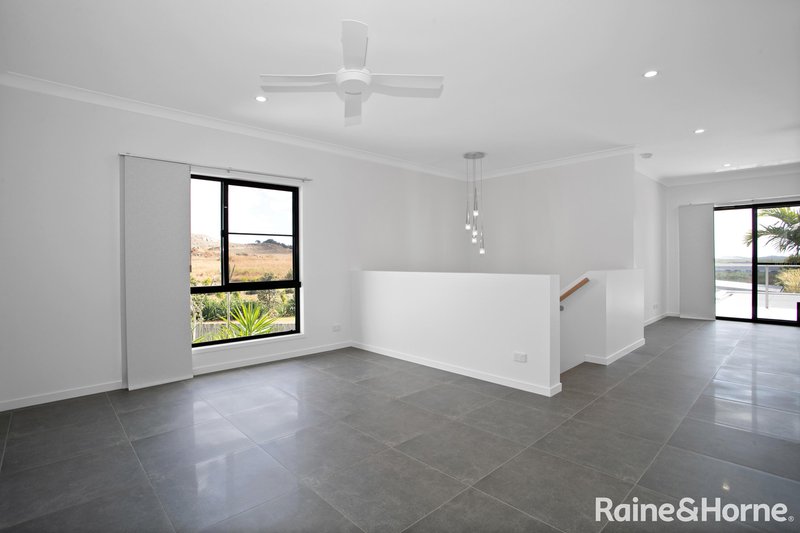 Photo - 20 Douglas Crescent, Rural View QLD 4740 - Image 10