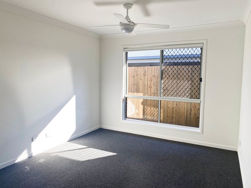 Photo - 20 Dryander Street, Yarrabilba QLD 4207 - Image 13