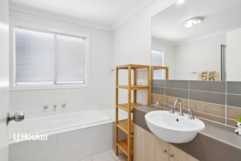 Photo - 20 Dutton Avenue, Mawson Lakes SA 5095 - Image 14