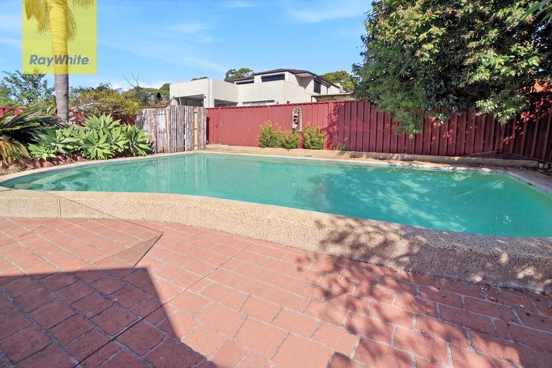 Photo - 20 Earls Avenue, Riverwood NSW 2210 - Image 10