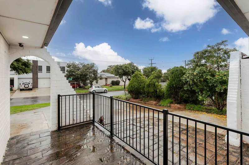 Photo - 20 Earlsfield Avenue, Salisbury East SA 5109 - Image 2