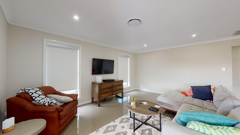 Photo - 20 Ebor Way, Dubbo NSW 2830 - Image 5