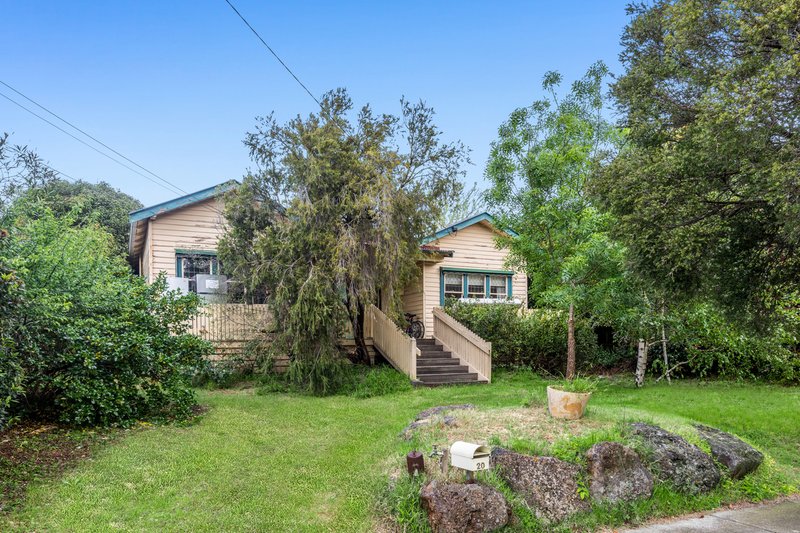 20 Edwards Street, Burwood VIC 3125