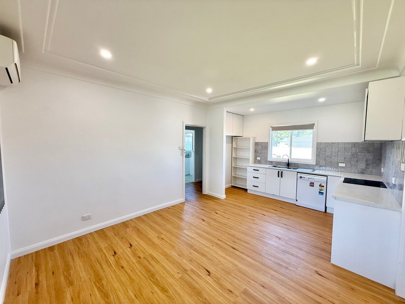 Photo - 20 Eighth Street, Speers Point NSW 2284 - Image 3