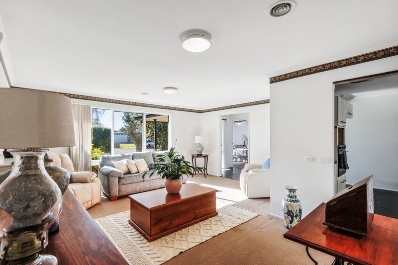 Photo - 20 Elda Court, Cranbourne North VIC 3977 - Image 6