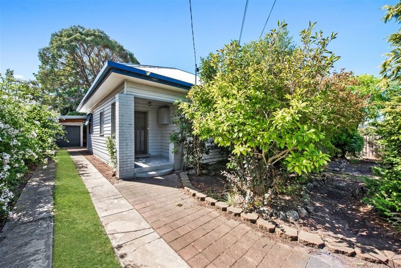 Photo - 20 Elderslie Terrace, Newtown VIC 3220 - Image 1