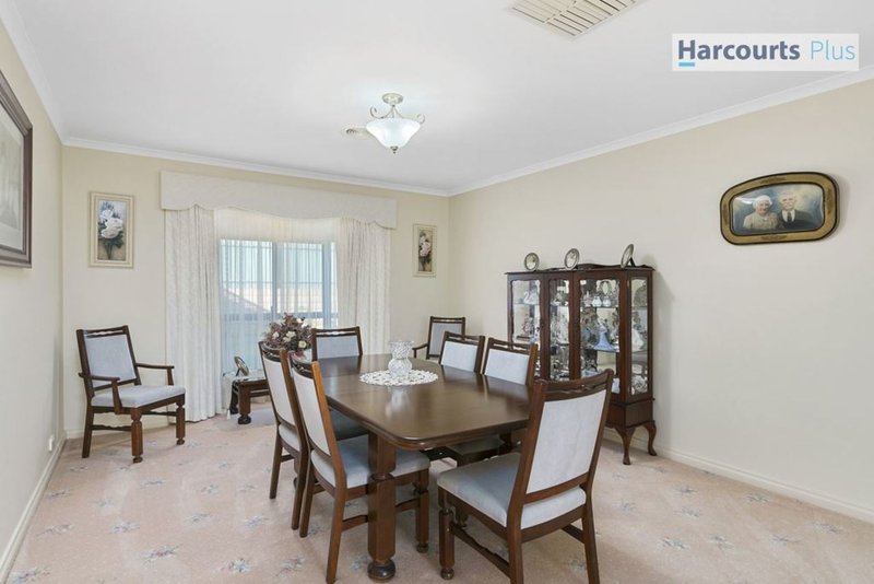 Photo - 20 Elizabeth Crescent, Hallett Cove SA 5158 - Image 6