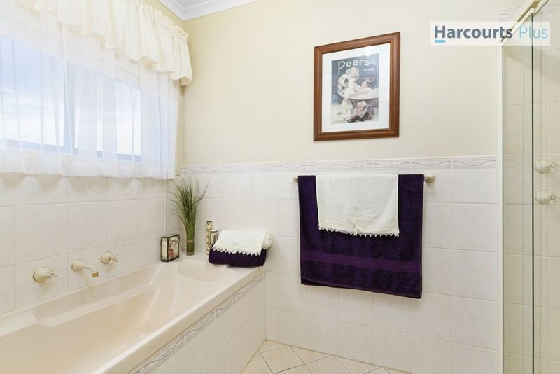 Photo - 20 Elizabeth Crescent, Hallett Cove SA 5158 - Image 12