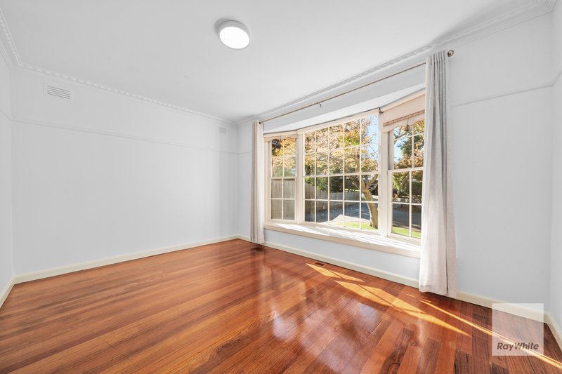 Photo - 20 Elwood Street, Surrey Hills VIC 3127 - Image 3