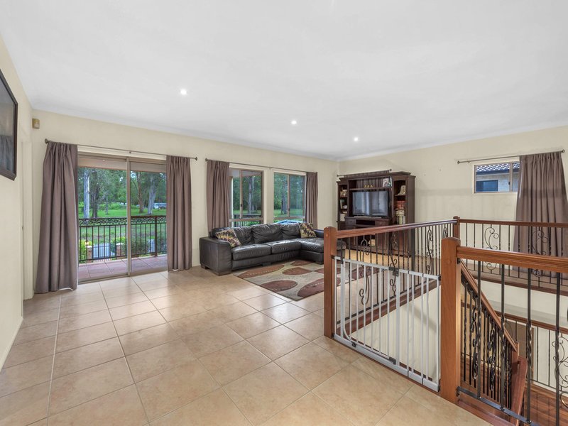 Photo - 20 Endell Street, Bridgeman Downs QLD 4035 - Image 11