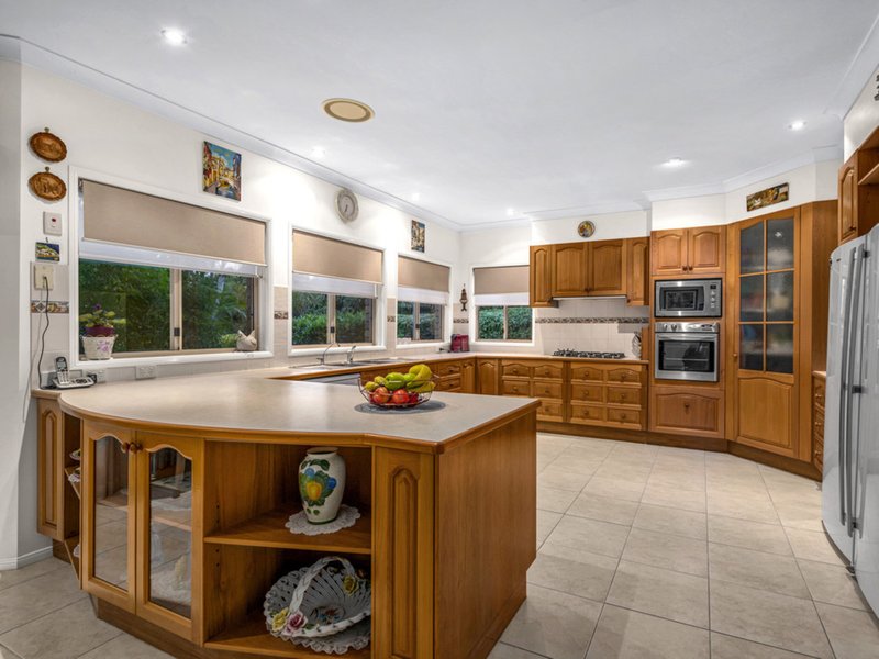 Photo - 20 Endell Street, Bridgeman Downs QLD 4035 - Image 9