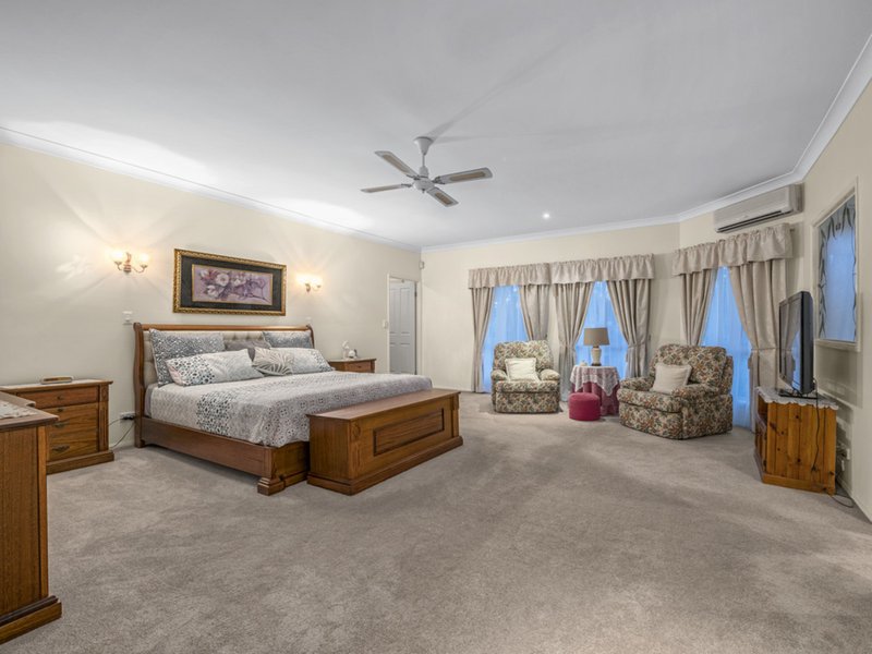 Photo - 20 Endell Street, Bridgeman Downs QLD 4035 - Image 14