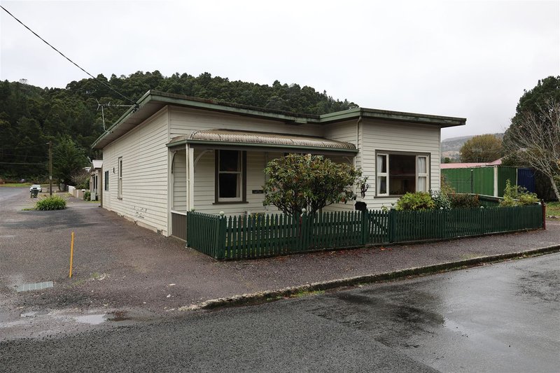 20 Esplanade , Queenstown TAS 7467