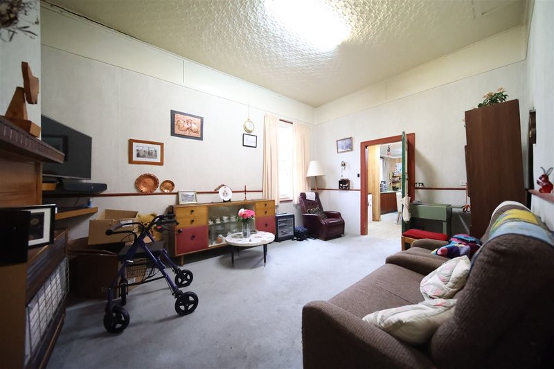 Photo - 20 Esplanade , Queenstown TAS 7467 - Image 2