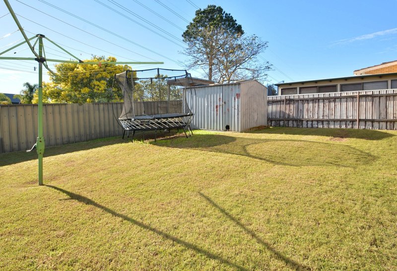 Photo - 20 Exford Avenue, Macquarie Hills NSW 2285 - Image 23