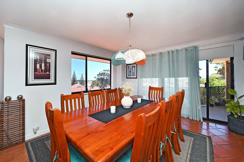 Photo - 20 Fawley Retreat, Mindarie WA 6030 - Image 20