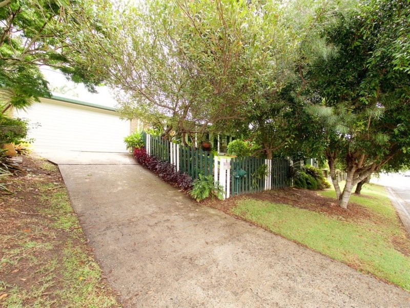 Photo - 20 Fenchurch Street, Rochedale South QLD 4123 - Image 4