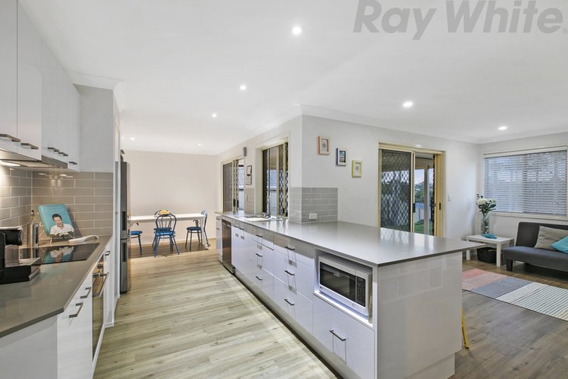 Photo - 20 Ferndown Street, Alexandra Hills QLD 4161 - Image 2