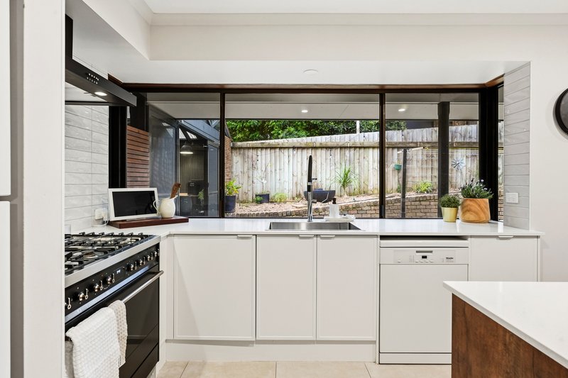 Photo - 20 Fernilee Avenue, Tea Tree Gully SA 5091 - Image 2
