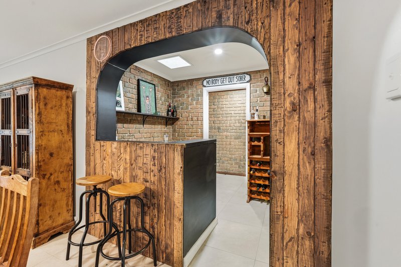 Photo - 20 Fernilee Avenue, Tea Tree Gully SA 5091 - Image 9